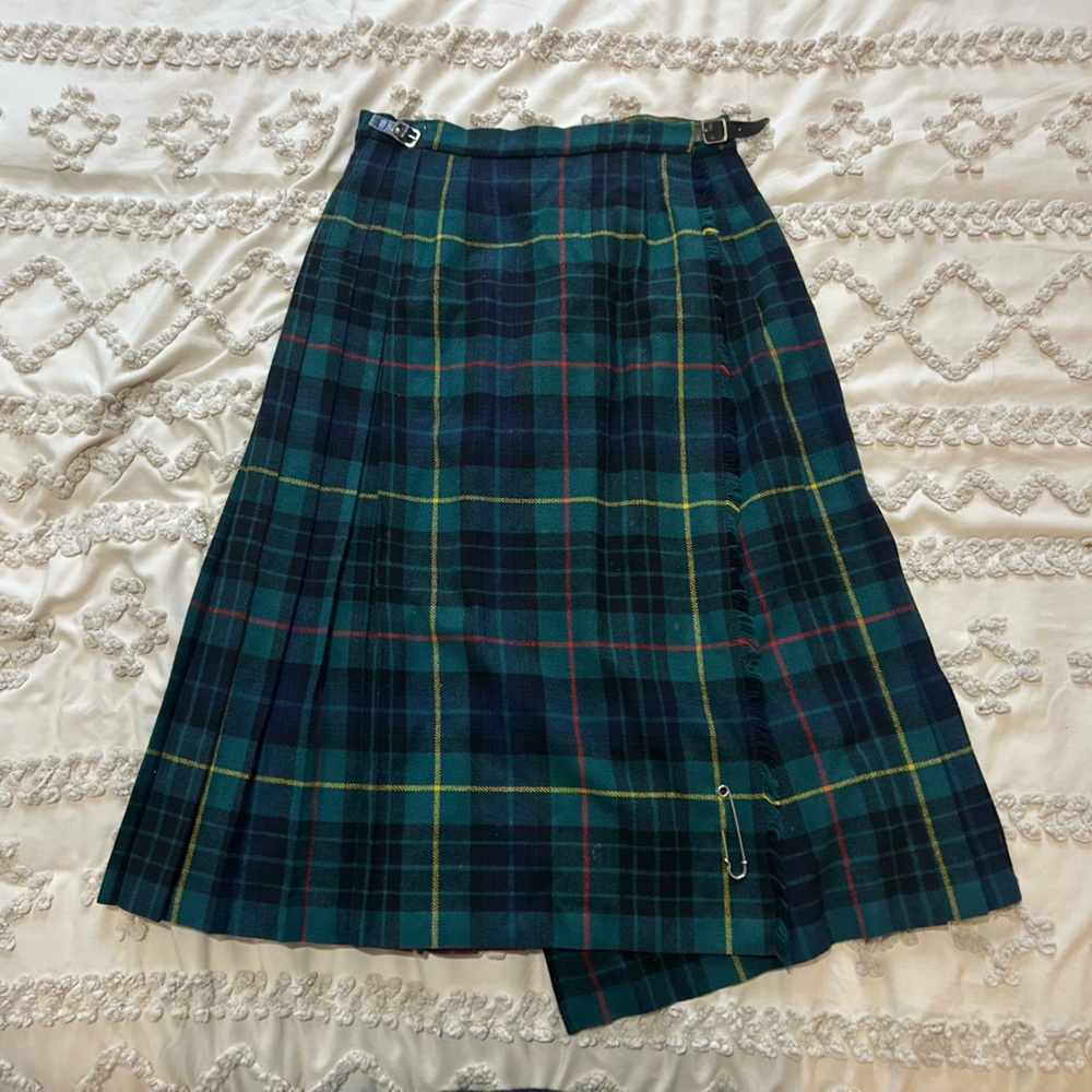 Pringle of Scotland green tartan kilt skirt size small/medium
